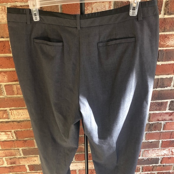 Women’s dress slacks - Picture 6 of 8